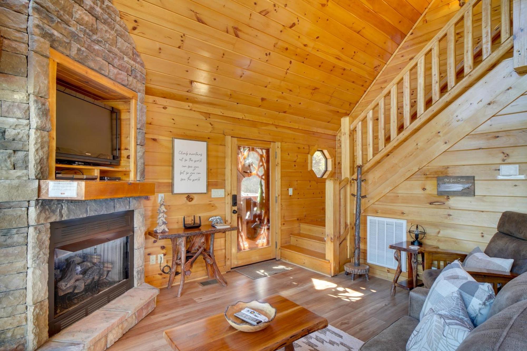 Hatcher Mtn Retreat Sevierville Cabin With Hot Tub! Exterior foto
